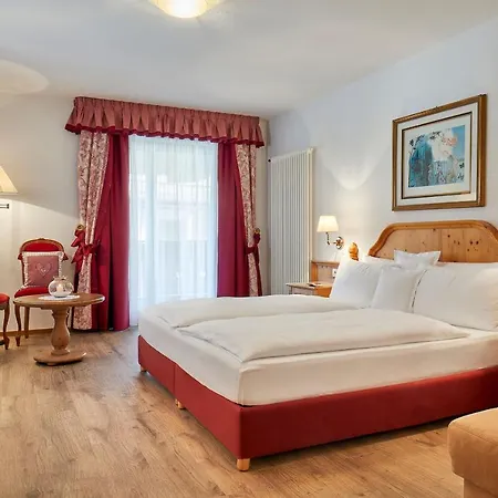 Table Hotel Corvara In Badia
